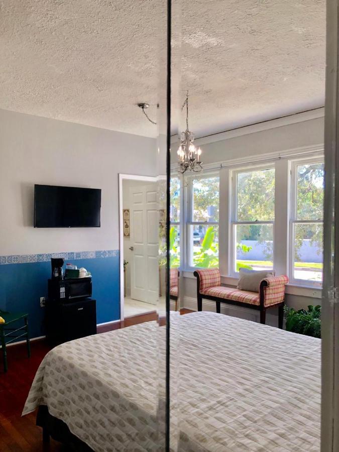 Comfy And Spacious Suite With Free Parking Miami Exterior photo